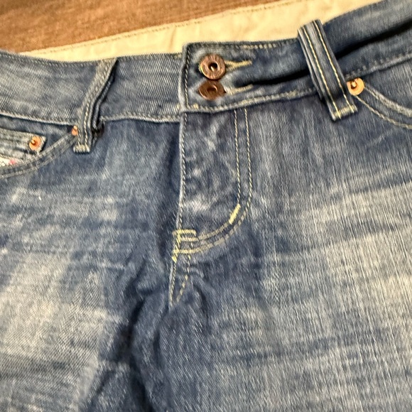 Diesel size 29 capri lengh EUC Blue Flare Wide Leg Jeans with Authentic Fading - Picture 11 of 12